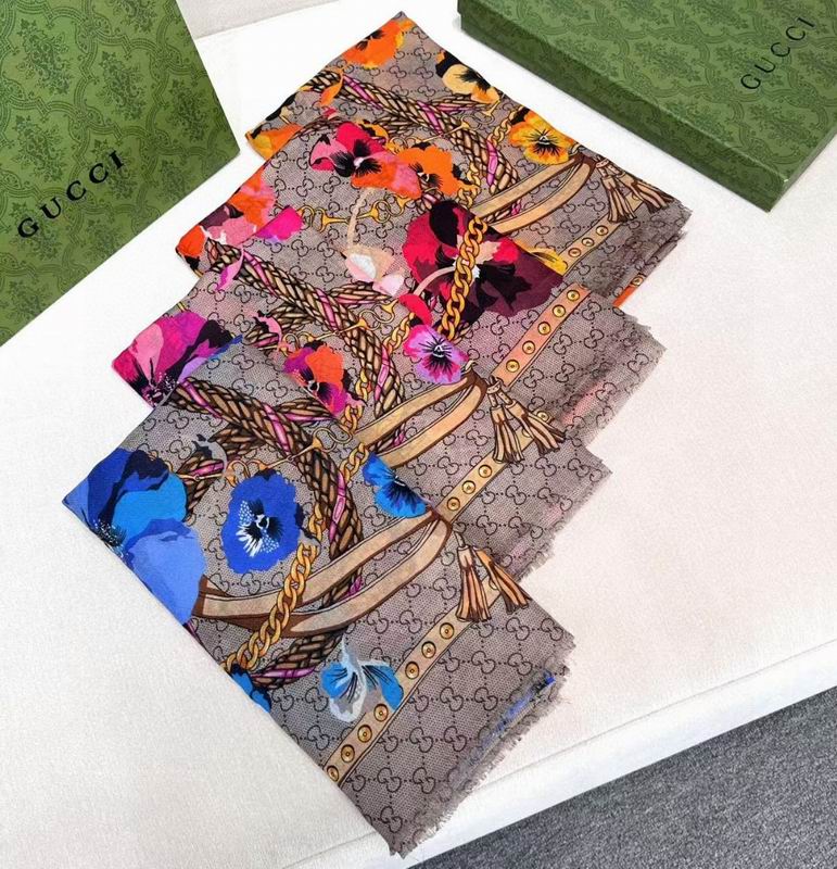 Gucci scarf 140X140cm E100807